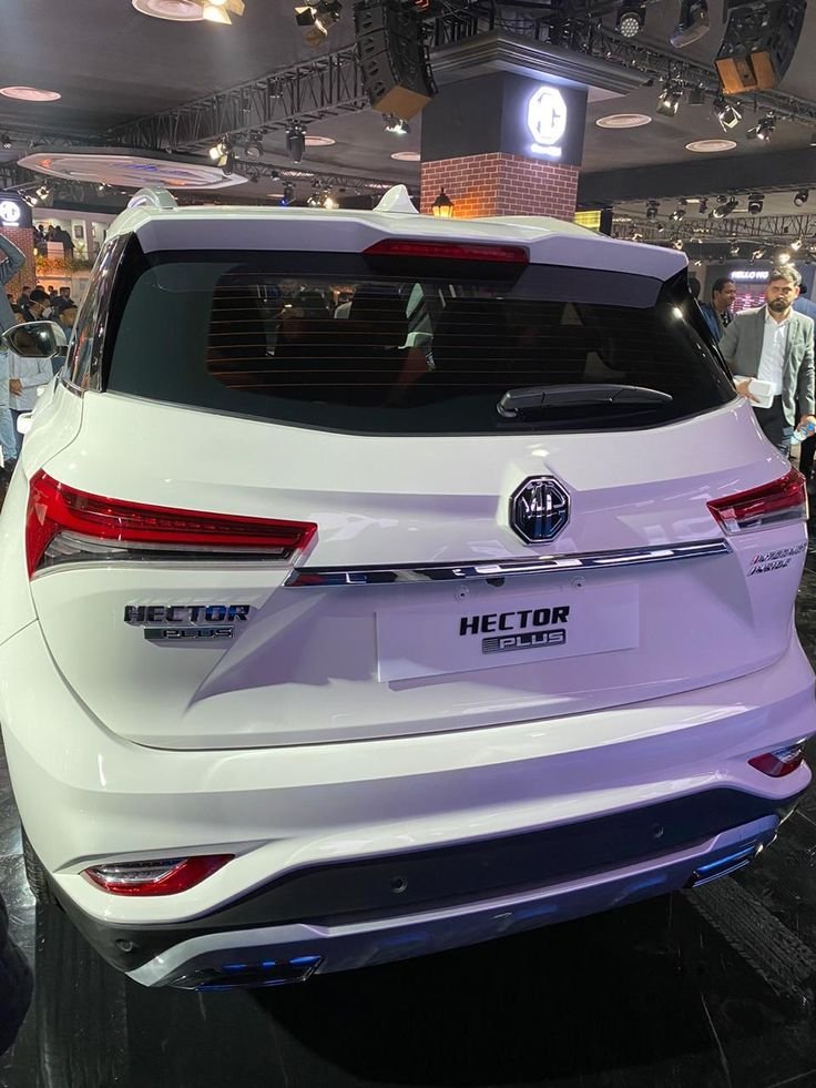 MG Hector Plus